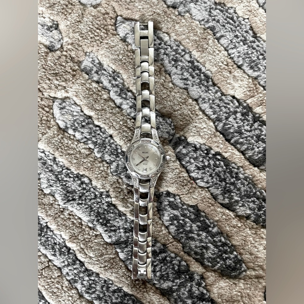 Relic stainless steel watch!!